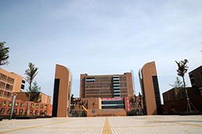 眉山科学技术学校